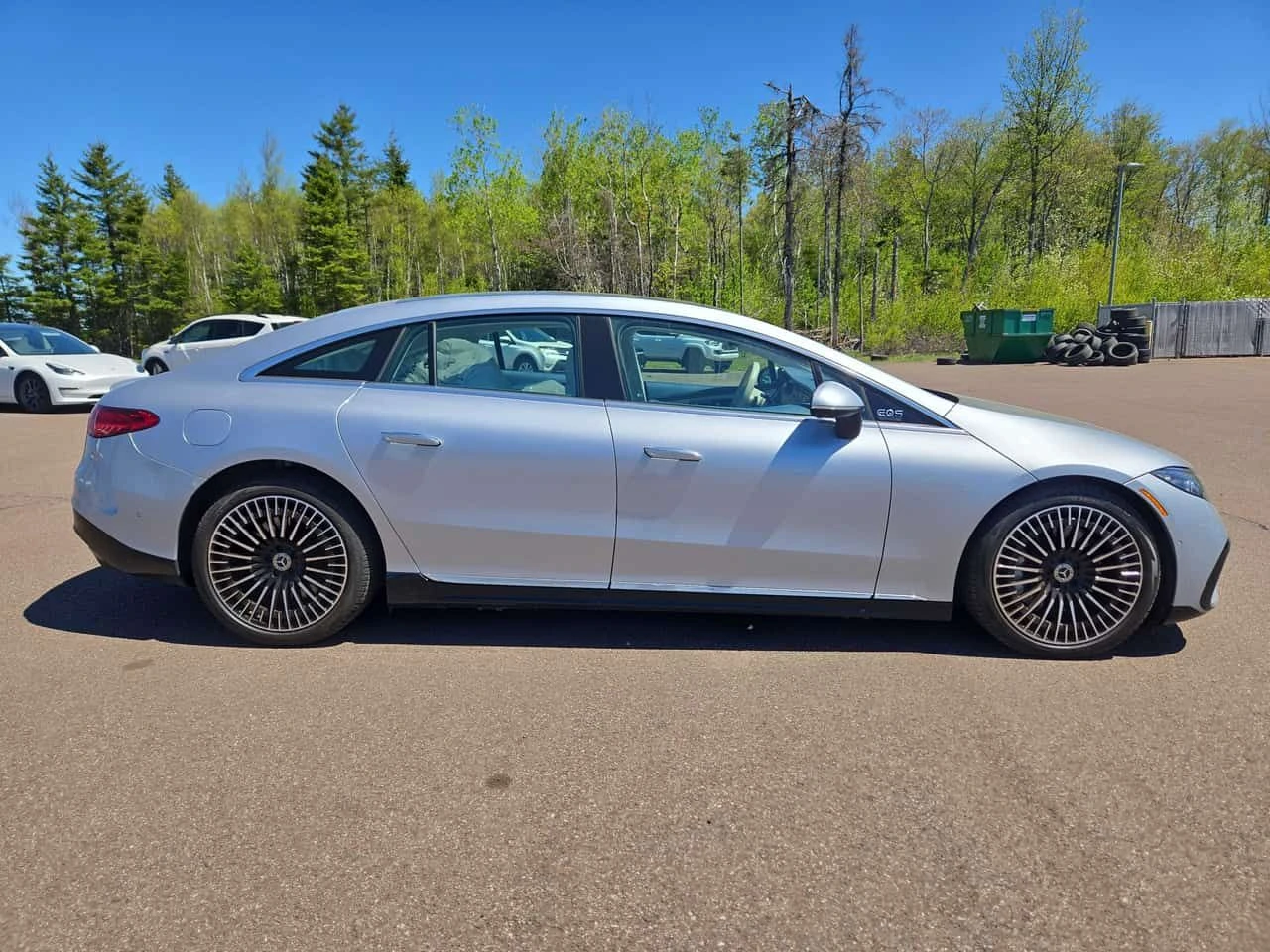 Mercedes-Benz EQS 580  CARFAX, снимка 3 - Автомобили и джипове - 54662430