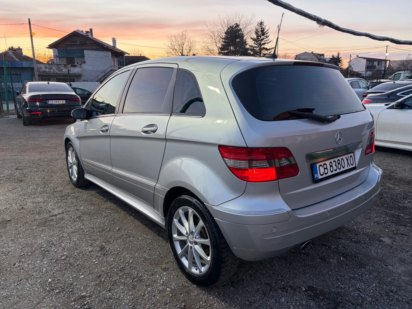 Mercedes-Benz B 200, снимка 6 - Автомобили и джипове - 54706923