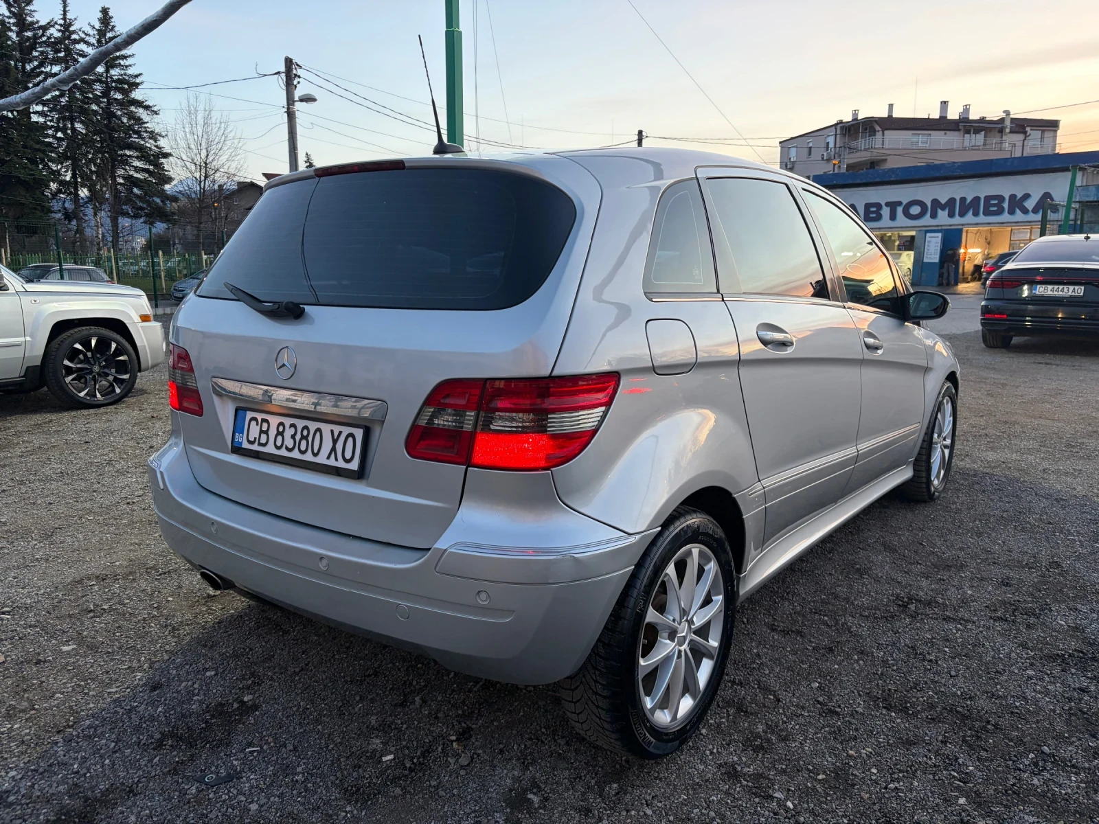 Mercedes-Benz B 200, снимка 4 - Автомобили и джипове - 54706923