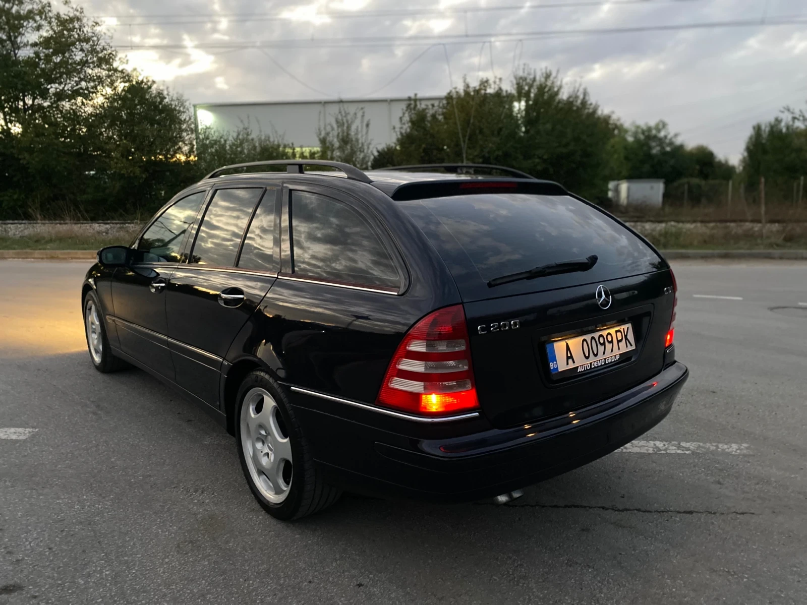 Mercedes-Benz C 200 2.2, снимка 3 - Автомобили и джипове - 55157023