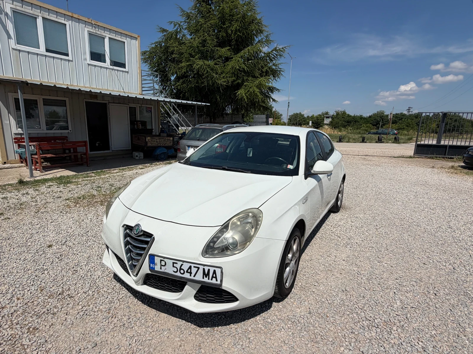 Alfa Romeo Giulietta 1.4 TURBO BENZIN / ГАЗ, снимка 4 - Автомобили и джипове - 55299319