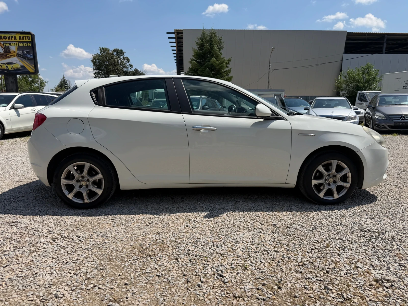 Alfa Romeo Giulietta 1.4 TURBO BENZIN / ГАЗ, снимка 3 - Автомобили и джипове - 55299319
