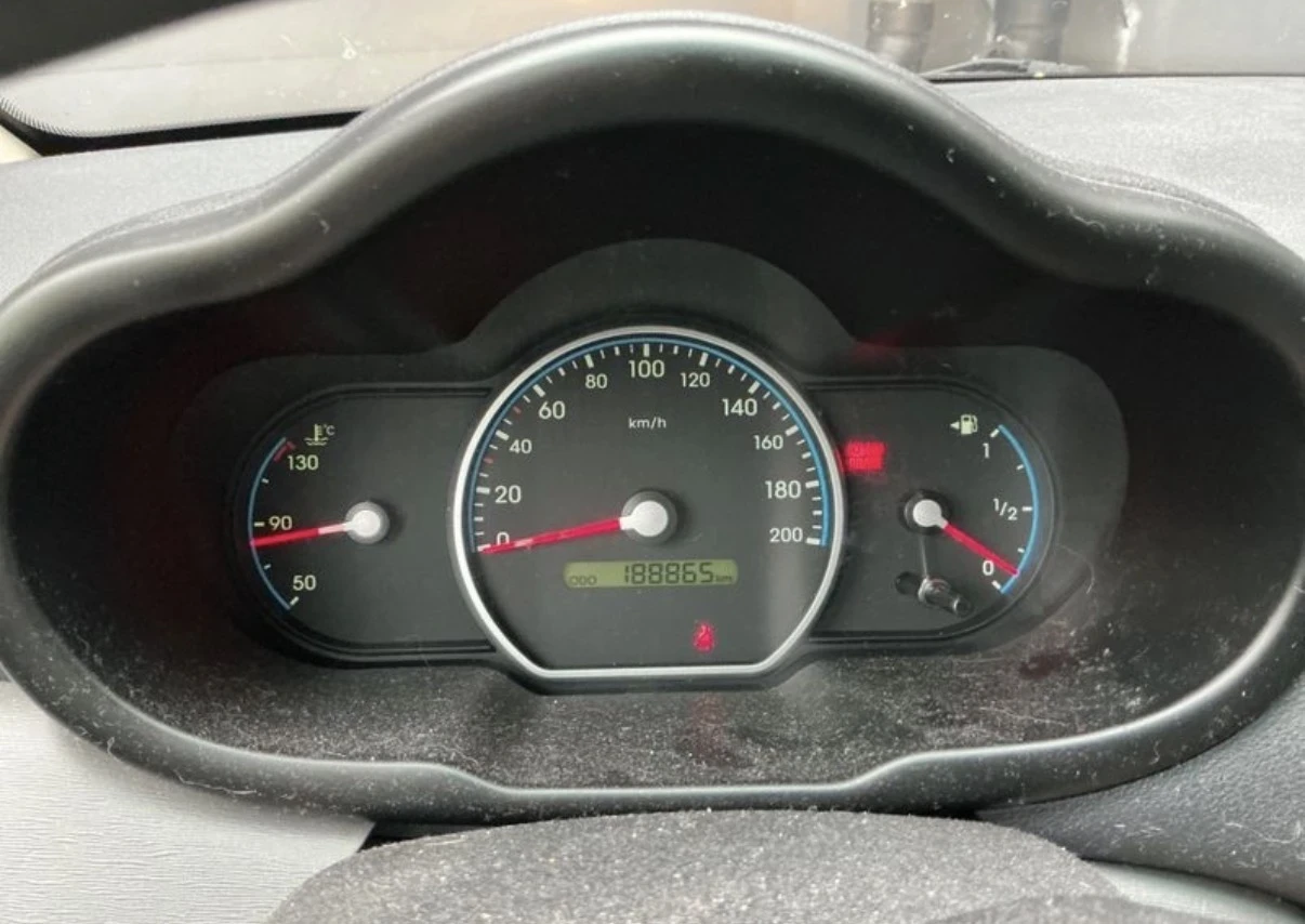 Hyundai I10 1.1i Edition + Очакван Внос, снимка 9 - Автомобили и джипове - 55355236