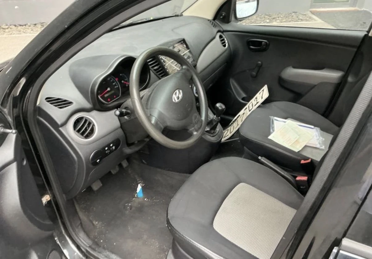 Hyundai I10 1.1i Edition + Очакван Внос, снимка 7 - Автомобили и джипове - 55355236