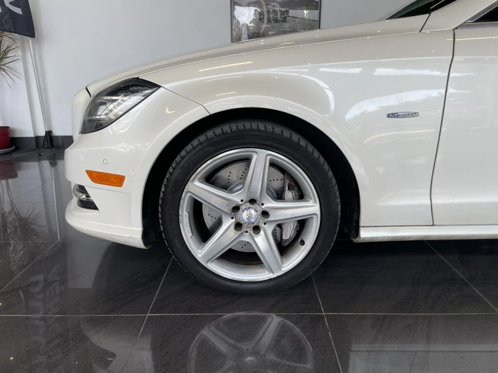 Mercedes-Benz CLS 550 4MATIC* КОЖА* DESIGNO* ОБДУХВ* BURM.* PANO* , снимка 7 - Автомобили и джипове - 55437554
