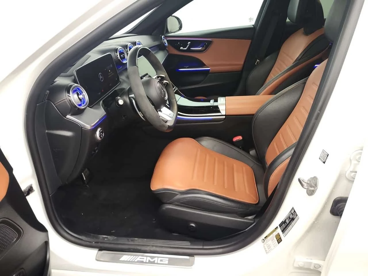 Mercedes-Benz C 43 AMG * АВТОКРЕДИТ БЕЗ ПЪРВОНАЧАЛНА ВНОСКА* , снимка 5 - Автомобили и джипове - 55592352