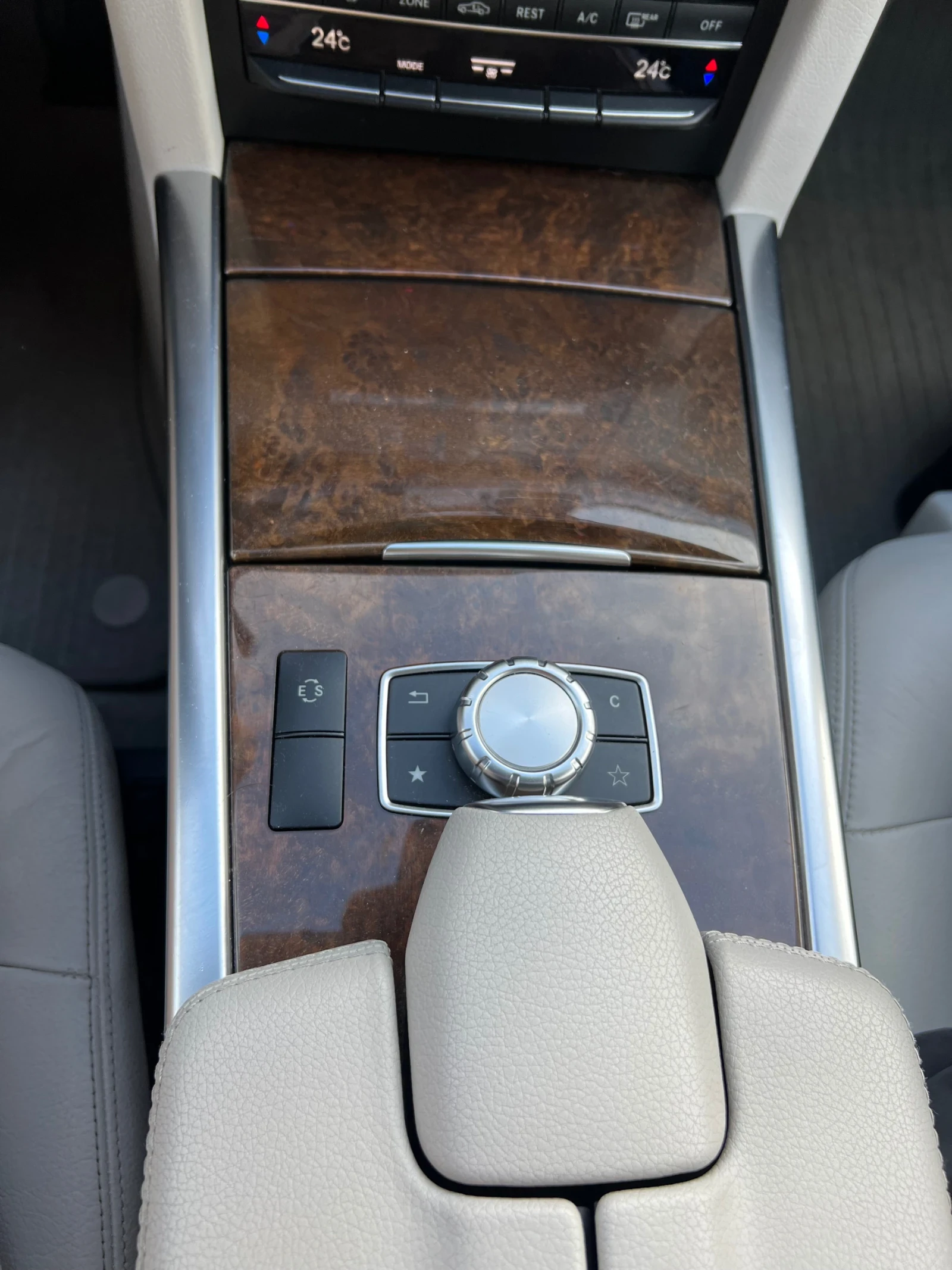 Mercedes-Benz E 400 4 matic, снимка 9 - Автомобили и джипове - 56345619