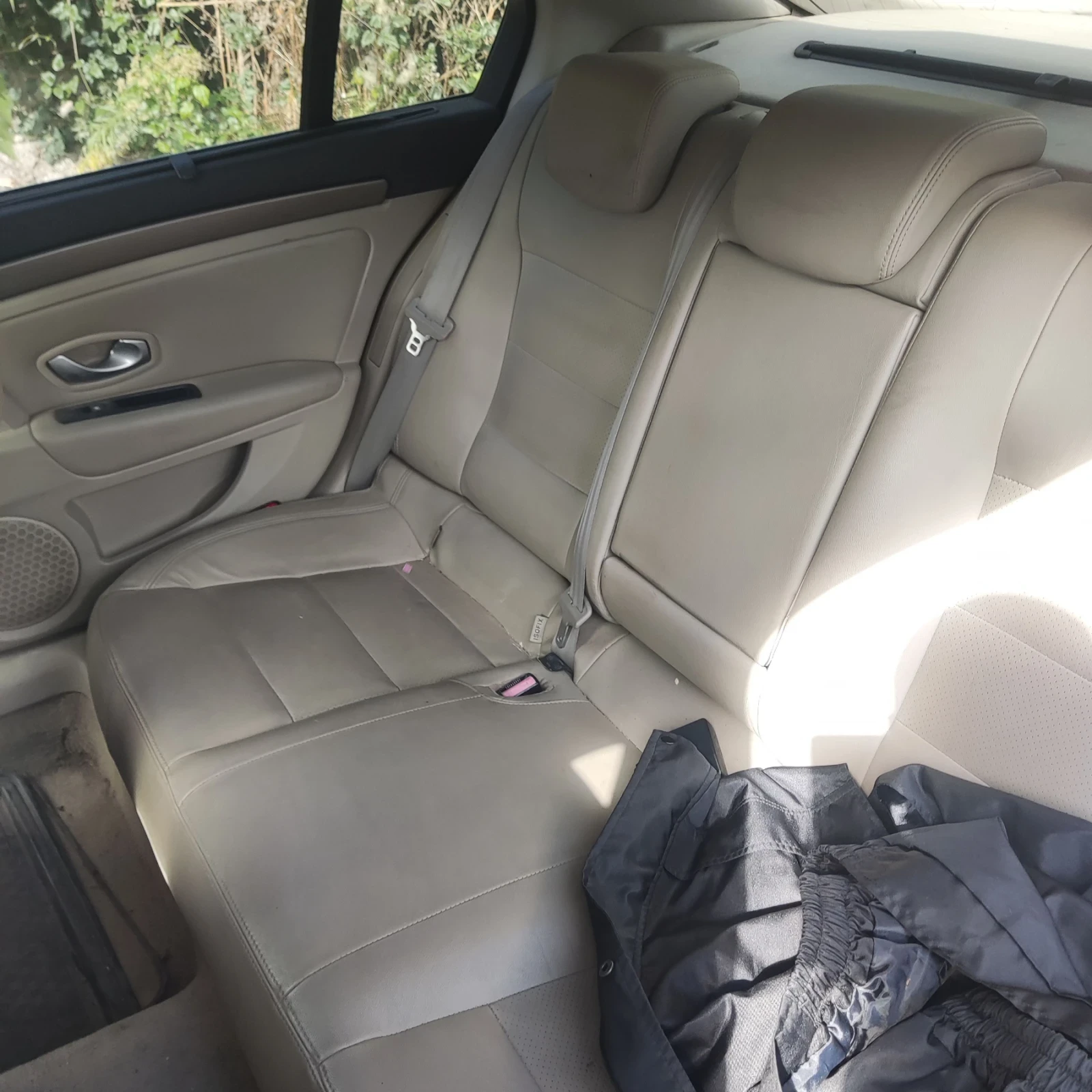 Renault Laguna, снимка 7 - Автомобили и джипове - 56441349