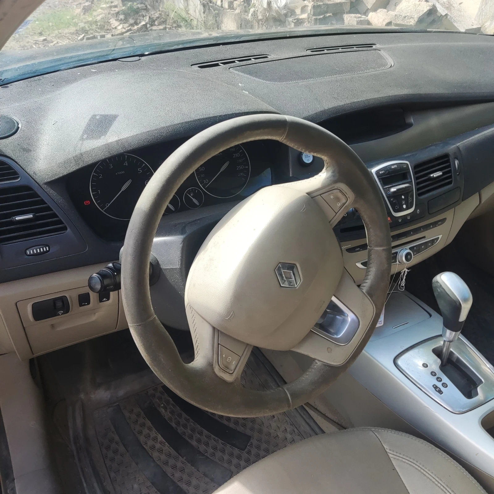 Renault Laguna, снимка 9 - Автомобили и джипове - 56441349