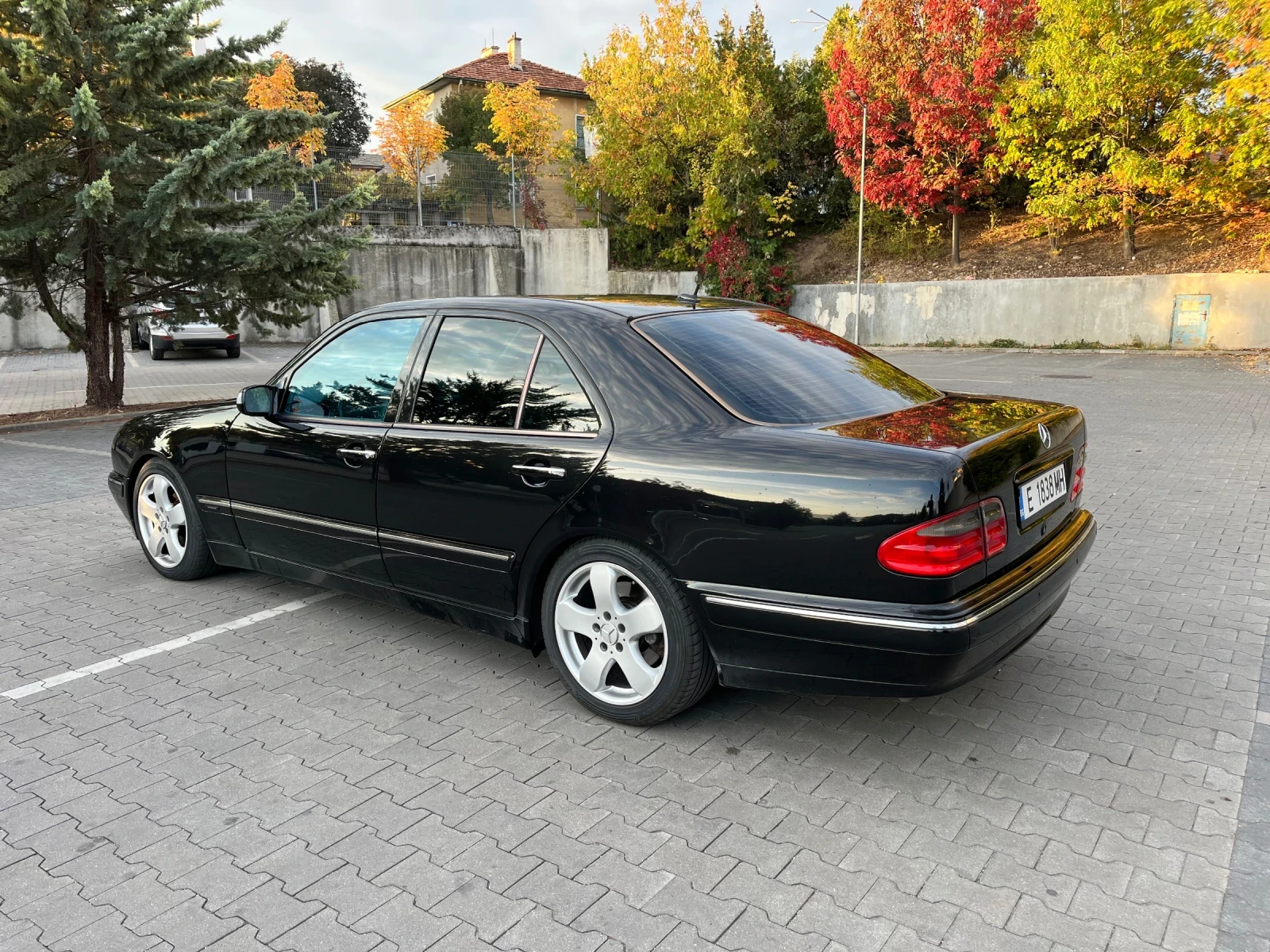 Mercedes-Benz E 430, снимка 4 - Автомобили и джипове - 56619892