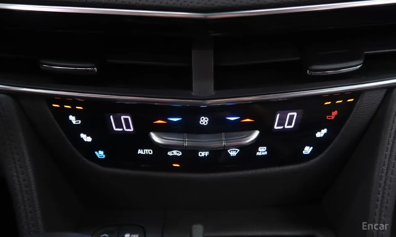 Cadillac CT6 3.6 AWD* 360 КАМЕРИ* BOSE* КРАЙНА ЦЕНА* , снимка 13 - Автомобили и джипове - 56653327