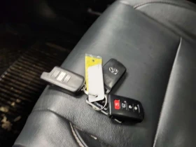 Toyota Highlander XLE /CARFAX /Кожа/Подгрев/4х4/Панорама, снимка 6 - Автомобили и джипове - 53626008