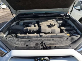 Toyota 4runner * TRD offroad Prem * CARFAX * 2 КЛЮЧА * ШИБИДАХ - 34990 € / 68434.49 лв. - 18600829 17