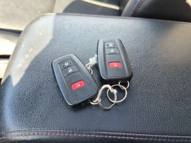 Toyota 4runner * TRD offroad Prem * CARFAX * 2 КЛЮЧА * ШИБИДАХ - 34990 € / 68434.49 лв. - 18600829 8