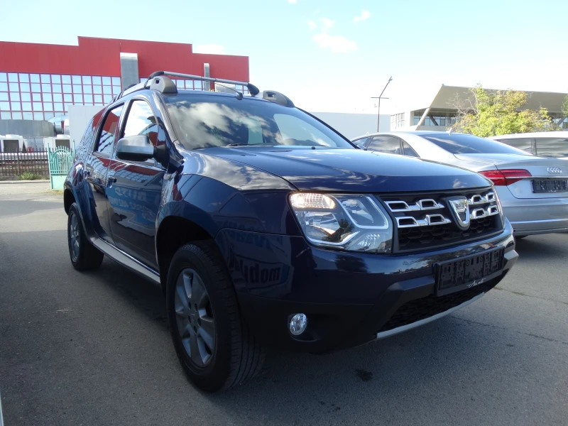 Dacia Duster 1.2TCe 4x4 Фейслифт, снимка 4 - Автомобили и джипове - 51877389