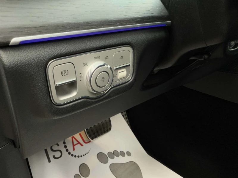 Mercedes-Benz GLE 350 CDI/Coupe/4Matic/AMG/Virtual/Ambient/Камера/, снимка 12 - Автомобили и джипове - 52369913