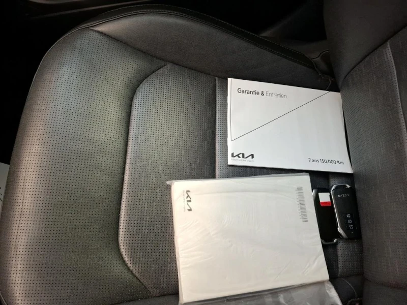 Kia Niro Premium 64kWh 204PS, снимка 10 - Автомобили и джипове - 53599325