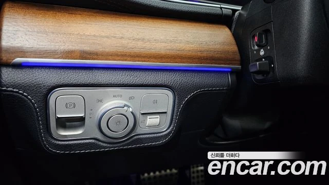 Mercedes-Benz GLS 400, снимка 16 - Автомобили и джипове - 55471531