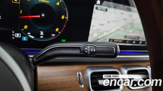 Mercedes-Benz GLS 400, снимка 9 - Автомобили и джипове - 55471531