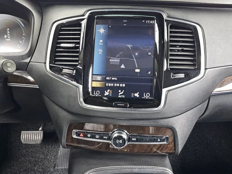 Volvo Xc90 T8 Inscription Hybird| 407к.с., снимка 14 - Автомобили и джипове - 56022457