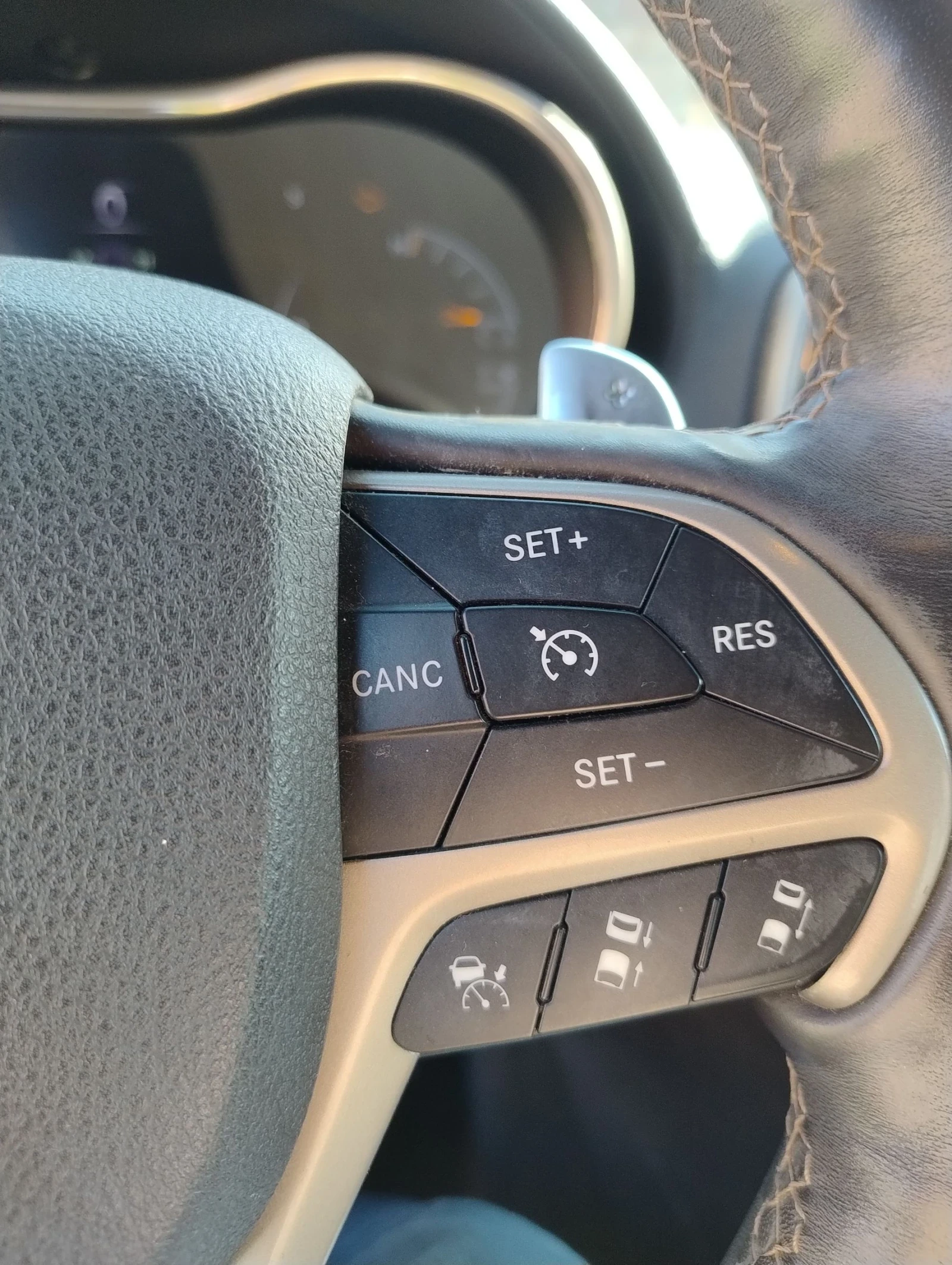 Jeep Grand cherokee 5.7 Hemi SUMMIT ����� ���������  | Mobile.bg � ����������� 11