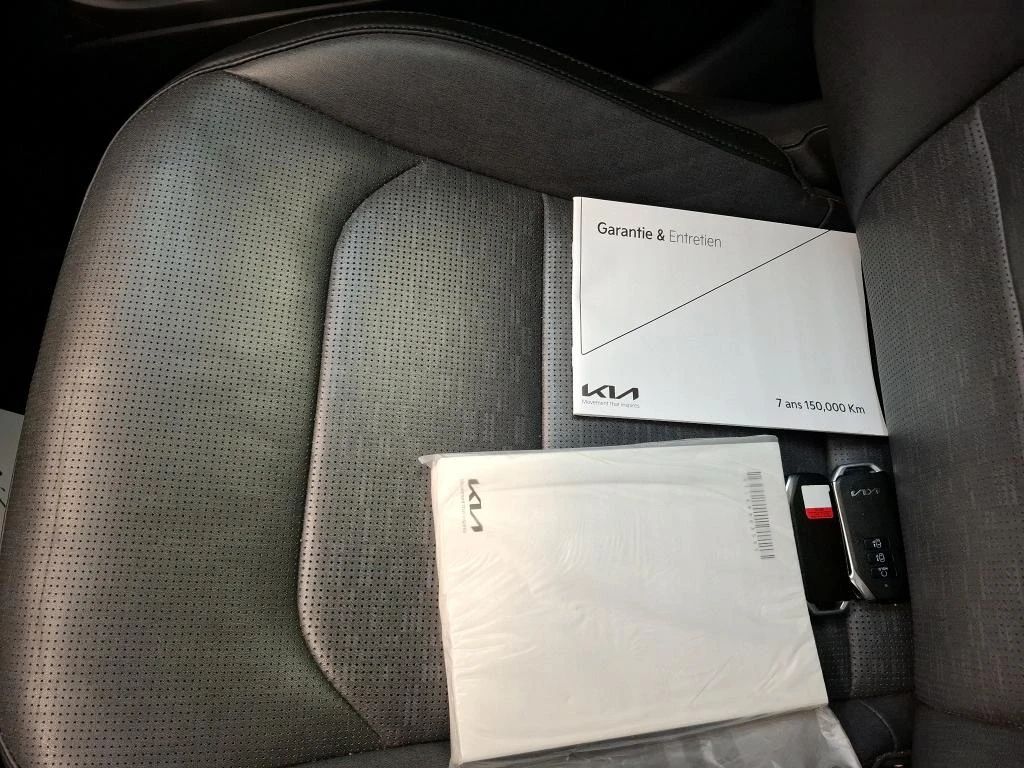 Kia Niro Premium 64kWh 204PS - изображение 10