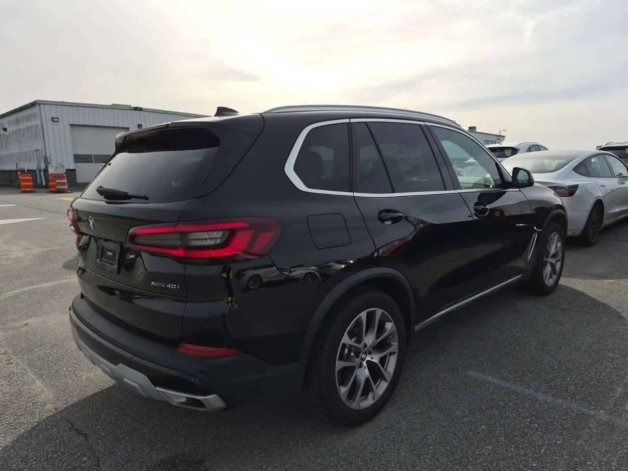 BMW X5 XDRIVE40I| HUD| 360| PANO| AMBIENT| 2 КЛЮЧА, снимка 3 - Автомобили и джипове - 54217570