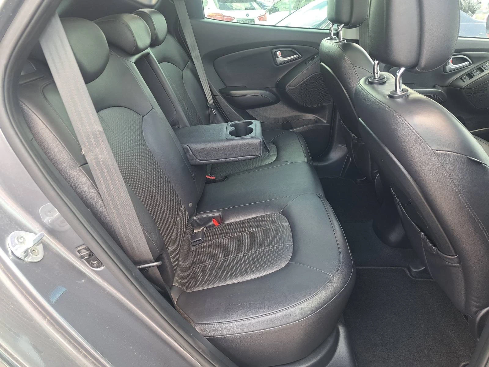 Hyundai IX35 2, 0 CRDI FULL, снимка 13 - Автомобили и джипове - 54511180