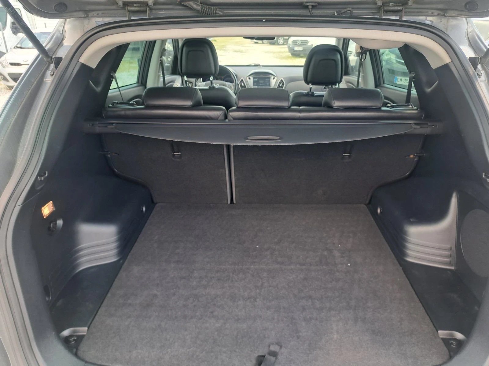 Hyundai IX35 2, 0 CRDI FULL, снимка 5 - Автомобили и джипове - 54511180