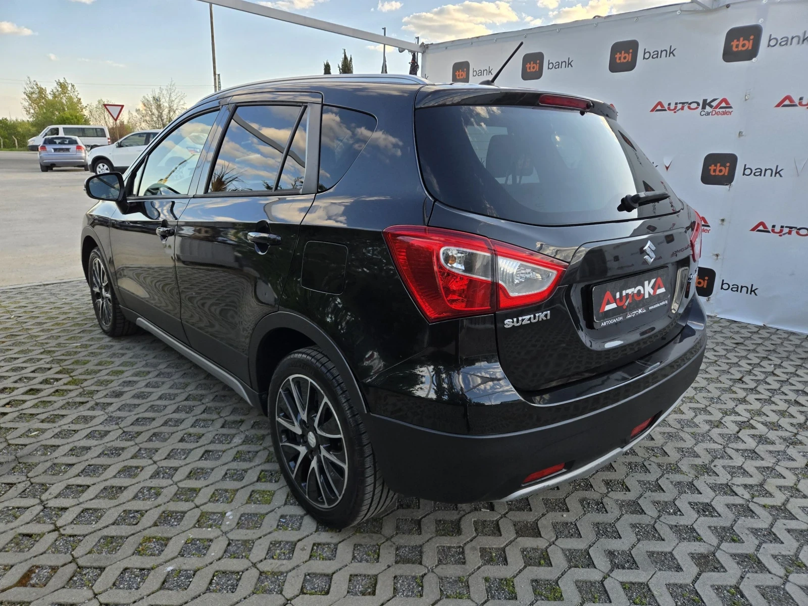 Suzuki SX4 S-Cross 1.6DDIS-120кс= 6СК= KEYLESS= АВТОПИЛОТ, снимка 5 - Автомобили и джипове - 54544132