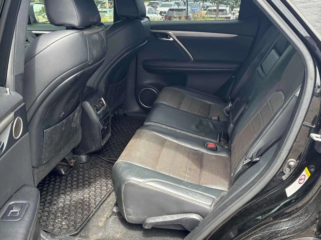Lexus RX 350 * AWD 4dr * АВТОКРЕДИТ БЕЗ ПЪРВОНАЧАЛНАВНОСКА* , снимка 15 - Автомобили и джипове - 54649853
