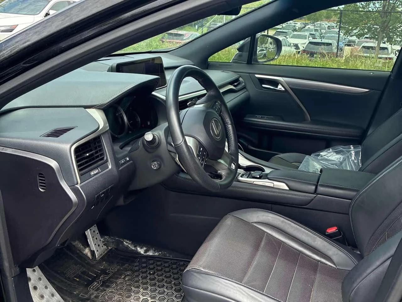 Lexus RX 350 * AWD 4dr * АВТОКРЕДИТ БЕЗ ПЪРВОНАЧАЛНАВНОСКА* , снимка 5 - Автомобили и джипове - 54649853