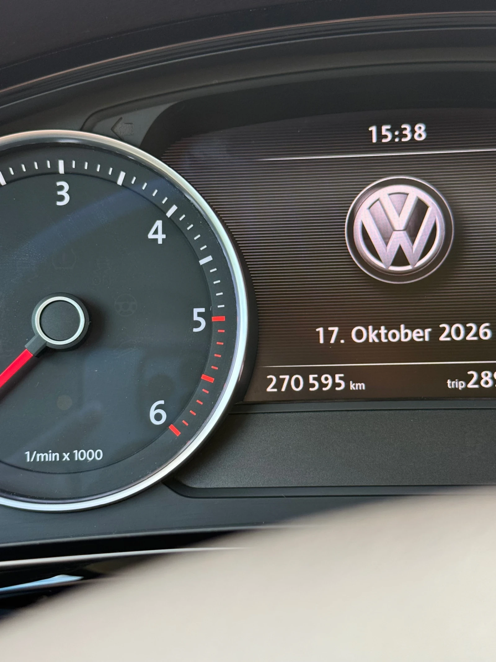 VW Touareg V6 3.0 TDI R LINE 4MOTION FULL!  | Mobile.bg � ����������� 17