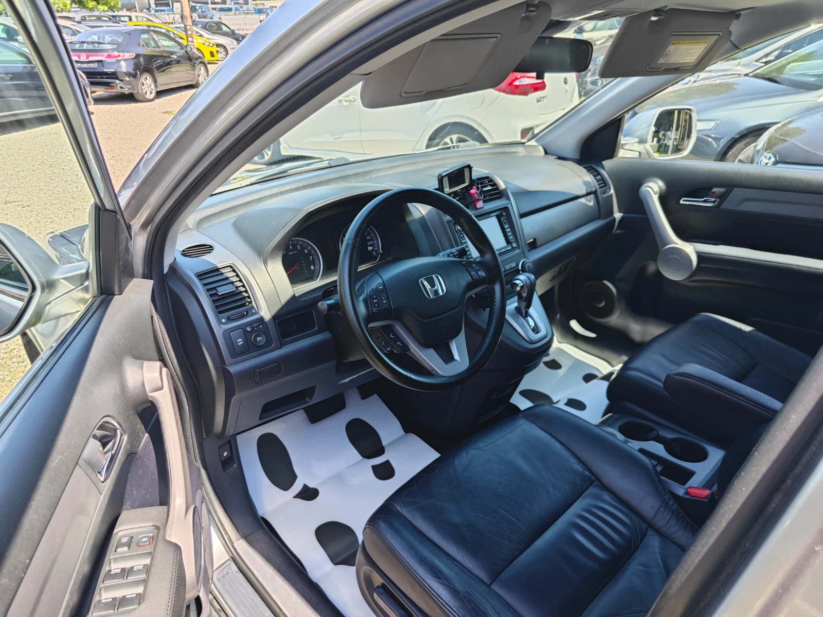 Honda Cr-v 2.0-Exequtive, снимка 4 - Автомобили и джипове - 56745401