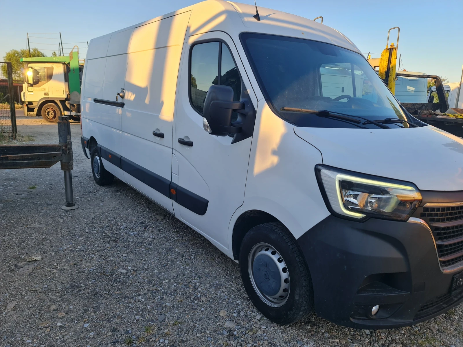 Renault Master 2.3 150кс итали, снимка 2 - Бусове и автобуси - 55694940