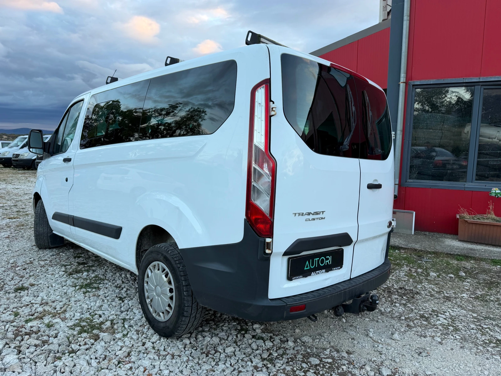 Ford Transit Custom 9 места УНИКАТ, снимка 6 - Бусове и автобуси - 56712177