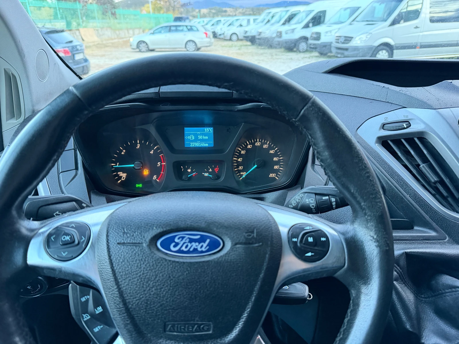 Ford Transit Custom 9 места УНИКАТ, снимка 10 - Бусове и автобуси - 56712177