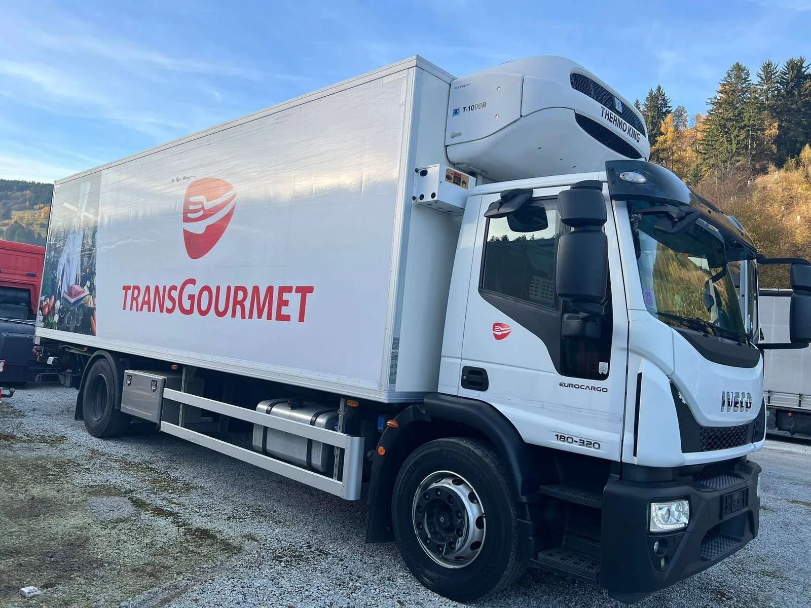 Iveco Eurocargo 180.320 Хладилен с падащ борд - ГАРАНЦИОНЕН - изображение 4