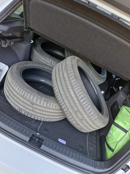 Гуми Летни 225/50R18