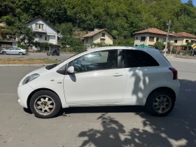 Toyota Yaris 1.4, снимка 2