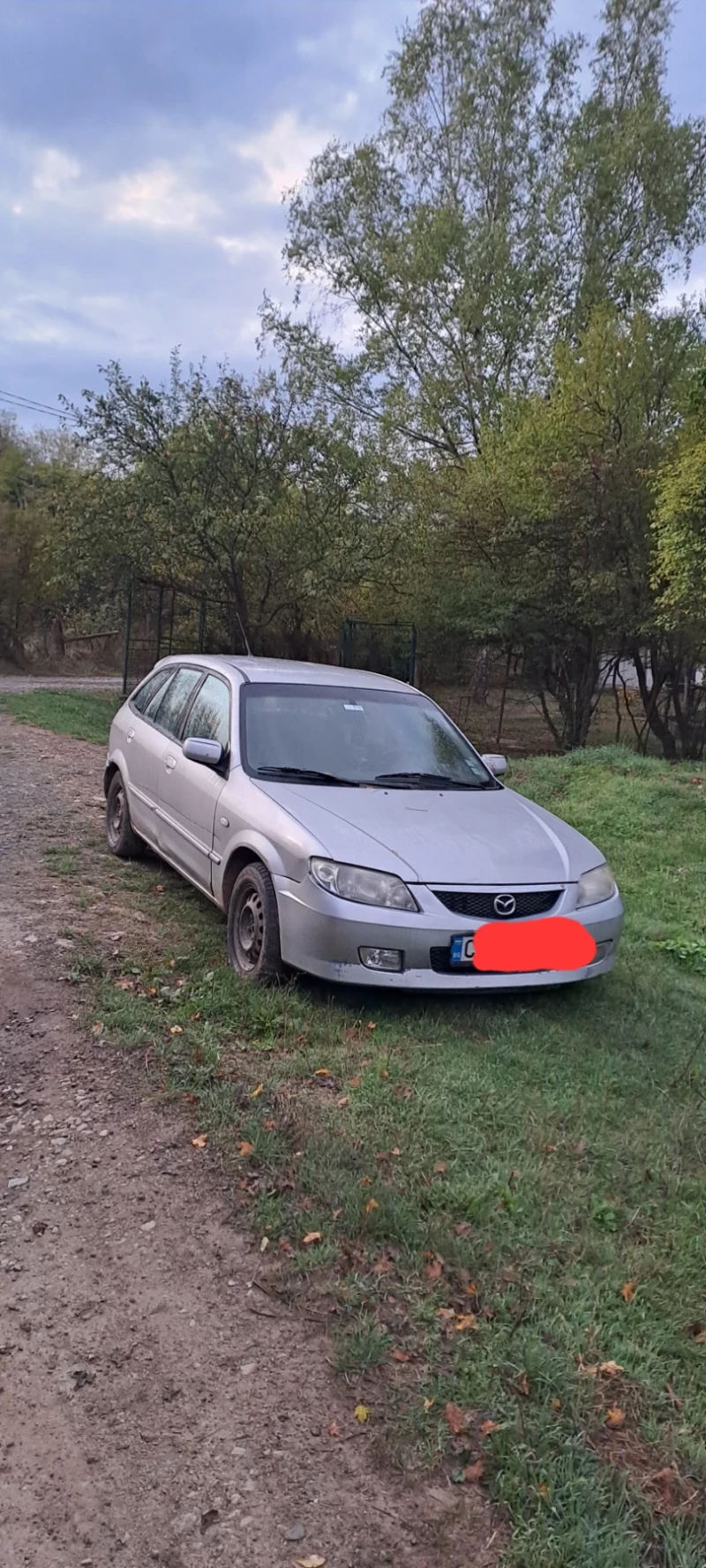 Mazda 323, снимка 1 - Автомобили и джипове - 47533750