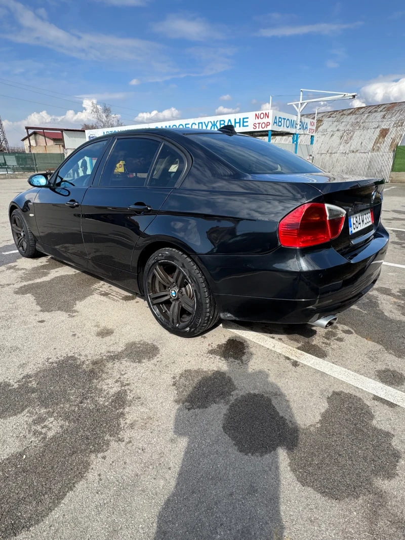 BMW 320 Дизел 2009-Година, снимка 3 - Автомобили и джипове - 49313219