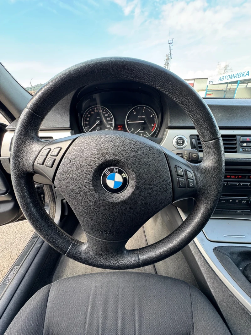 BMW 320 Дизел 2009-Година, снимка 17 - Автомобили и джипове - 49313219