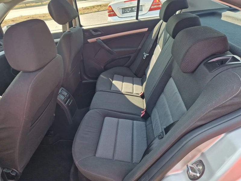 Skoda Octavia 1.6i 102PS.CNG ITALIA, снимка 11 - Автомобили и джипове - 51295472