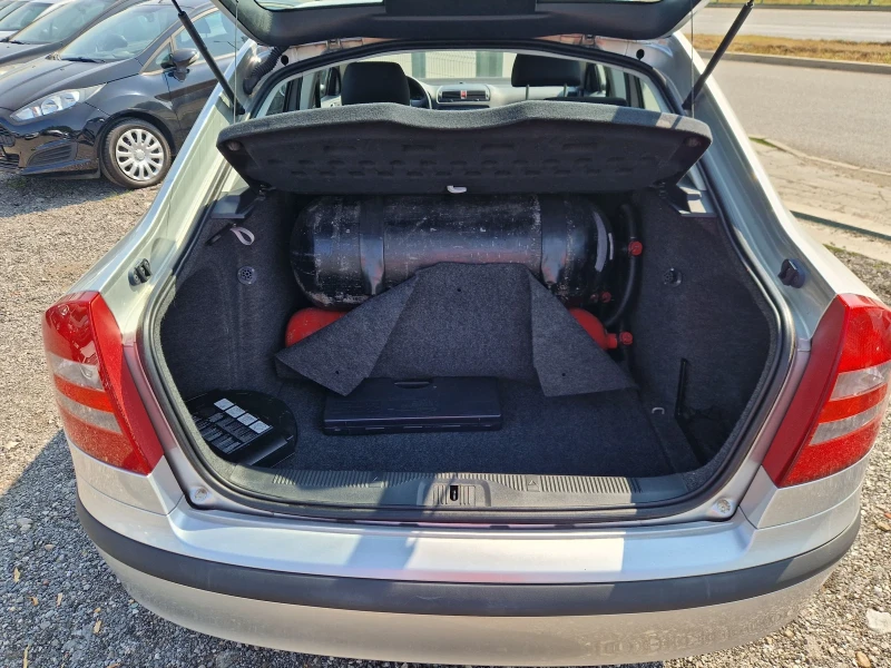 Skoda Octavia 1.6i 102PS.CNG ITALIA, снимка 7 - Автомобили и джипове - 51295472