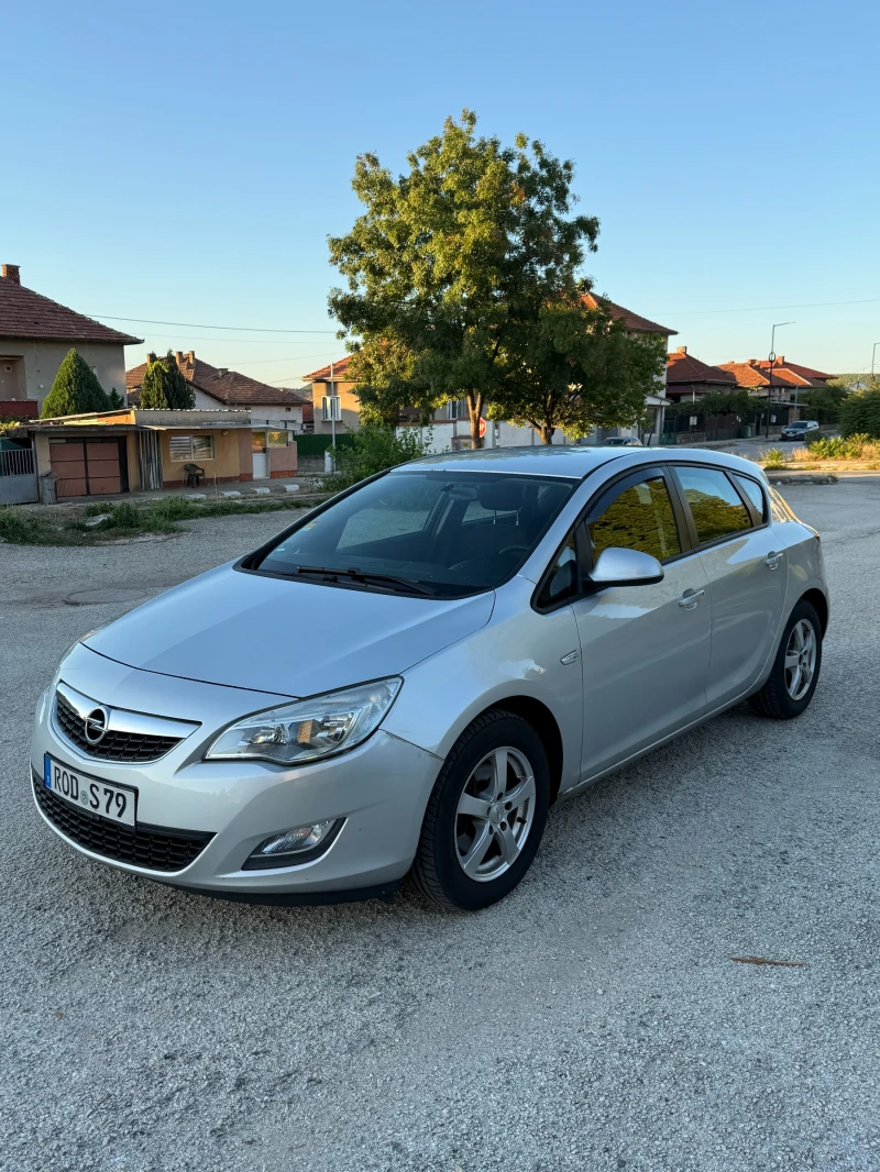 Opel Astra 1.7 CDTI, снимка 3 - Автомобили и джипове - 52656707