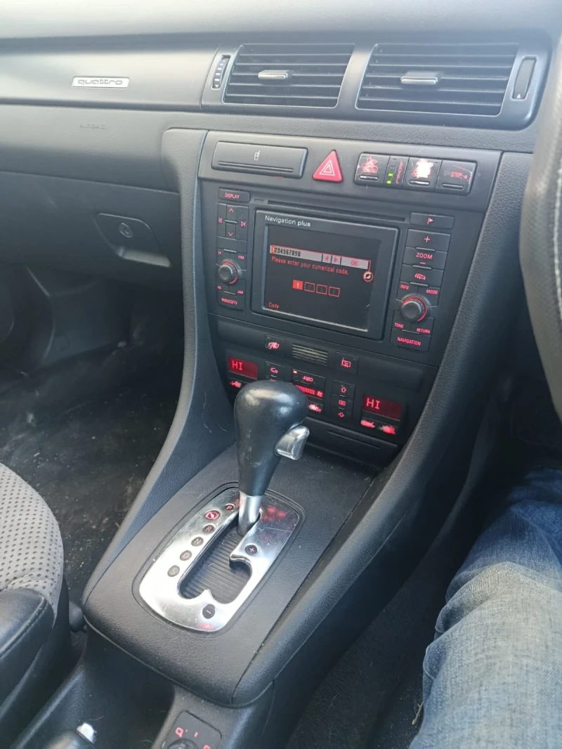 Audi A6 Allroad 2.5, снимка 5 - Автомобили и джипове - 52926017