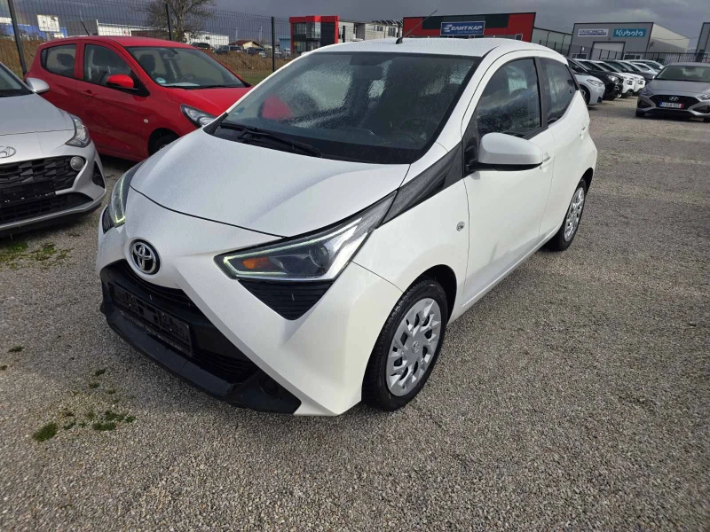 Toyota Aygo 1.0 VVT-i Мултимедия| Камера| Пълна сервизна истор, снимка 2 - Автомобили и джипове - 53396355