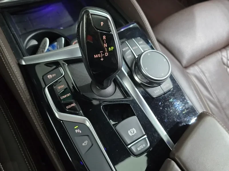 BMW 530 (G30) 530I M Sports Plus, снимка 8 - Автомобили и джипове - 54873603