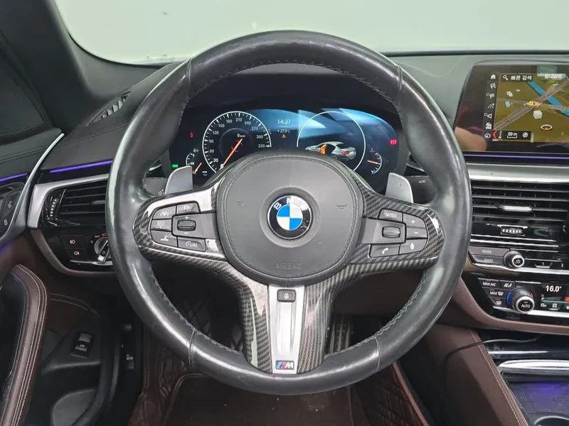 BMW 530 (G30) 530I M Sports Plus, снимка 13 - Автомобили и джипове - 54873603